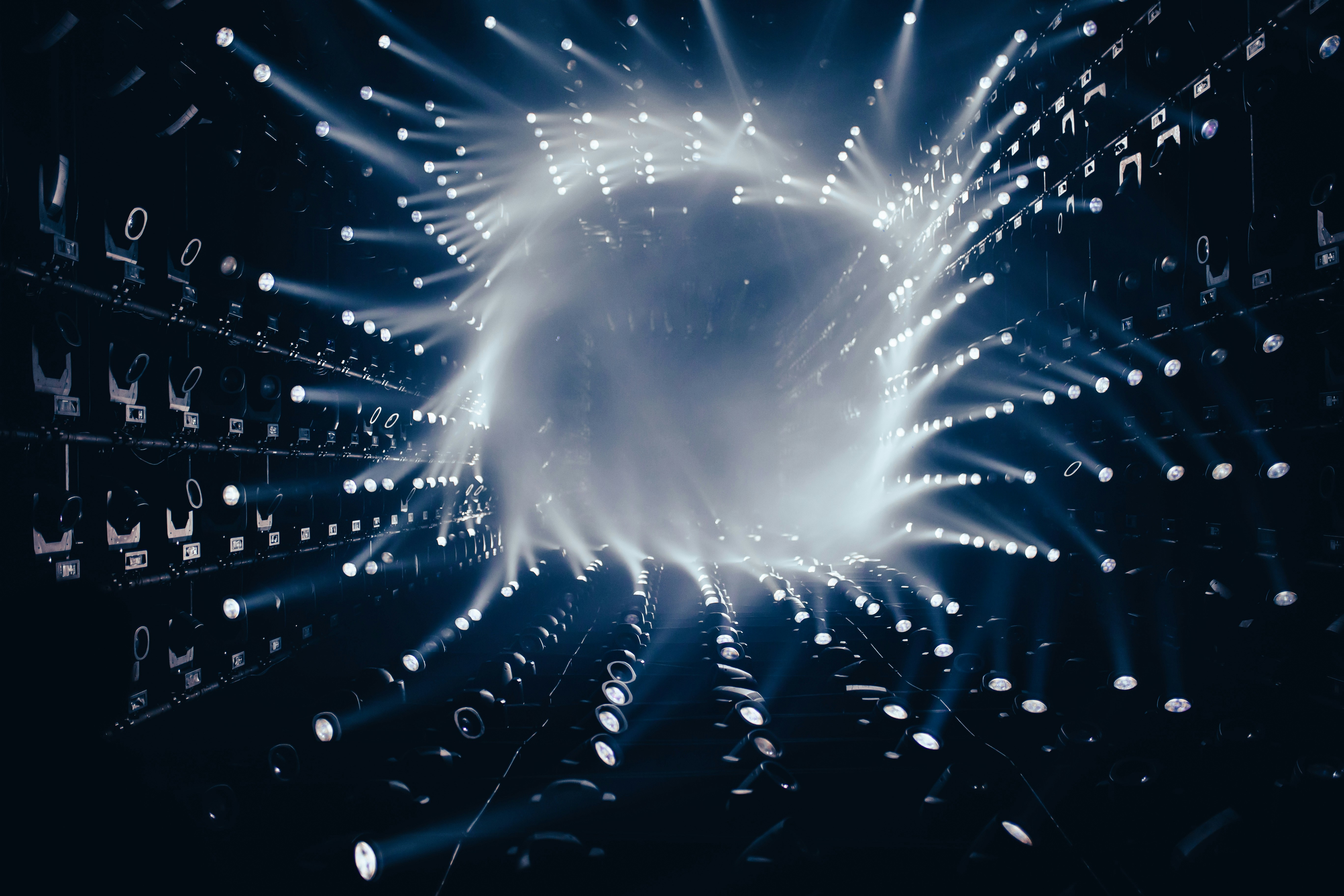 AI Spending Boom Meets Market Reality: Alphabet Wins While Meta and Microsoft Get Repriced